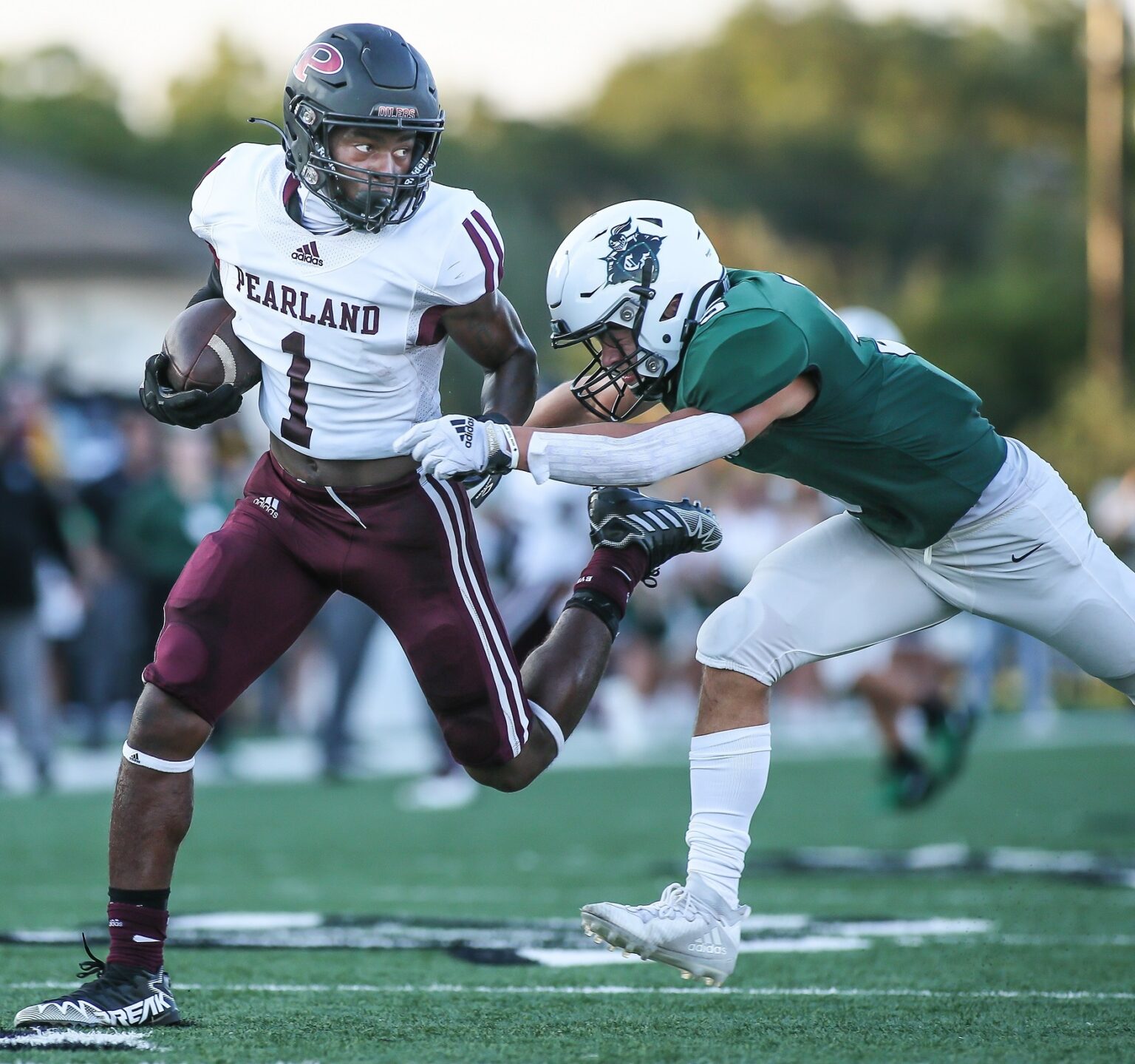 clear-falls-edges-pearland-20-17-in-season-opener-pearland-oilers