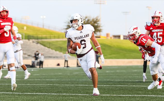 TOUCHDOWN RUNS - Pearland senior running back Dominic Serna (6) scored twice on runs of 14 and 52-yards against Spring Branch Memorial, but it wasn't enough as the Mustangs rallied to win the game 17-14 in overtime. Serna had 29 carries for 150 yards and two TDs. The Oilers (0-2) will host the Oak Ridge War Eagles on Friday, September 10 at 7:00 p.m. at The Rig. (Photo by Lloyd Hendricks)